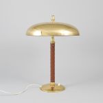 559882 Table lamp